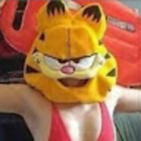 Meet your Posher, Nora - Picture 1 of 1